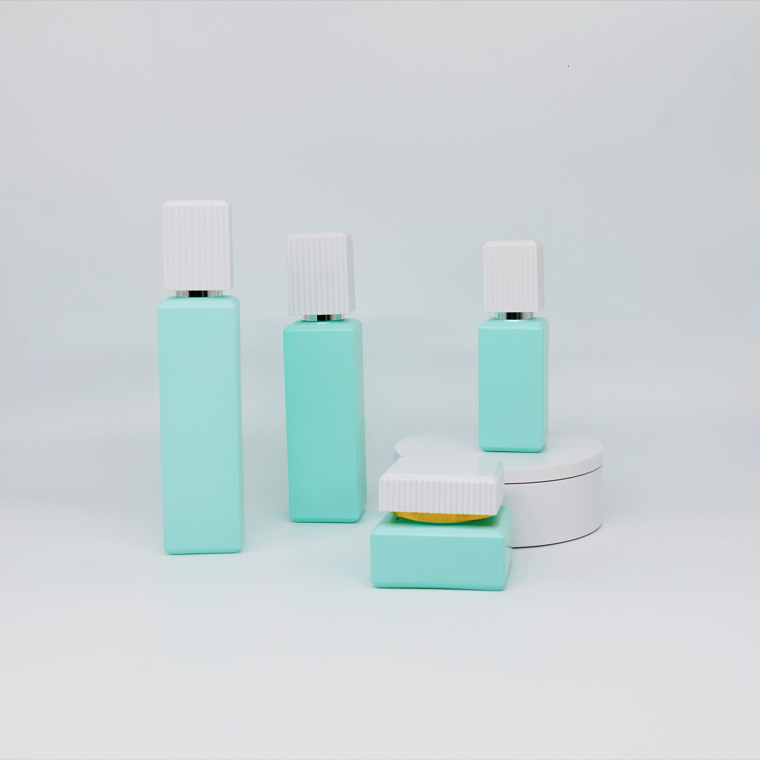 Light green Square 100ml Cosmetic Glass Bottle With Plastic cap Cosmetic Glass Bottle For Foundation